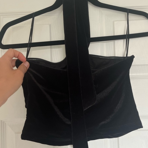 Dynamite Velvet Black Halter Top - Picture 7 of 8